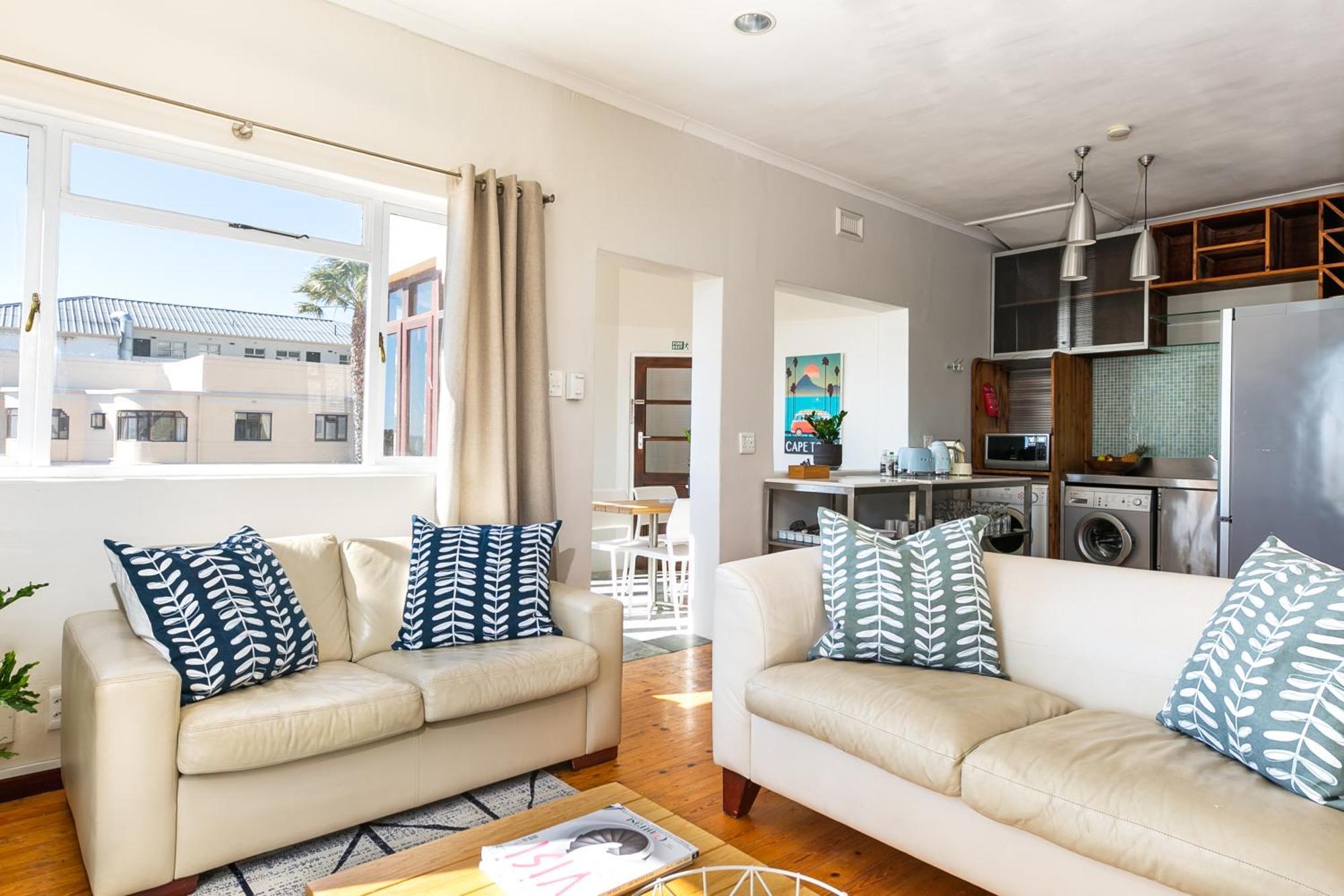 Camps Bay Village - Studios And Apartments Cape Town Oda fotoğraf