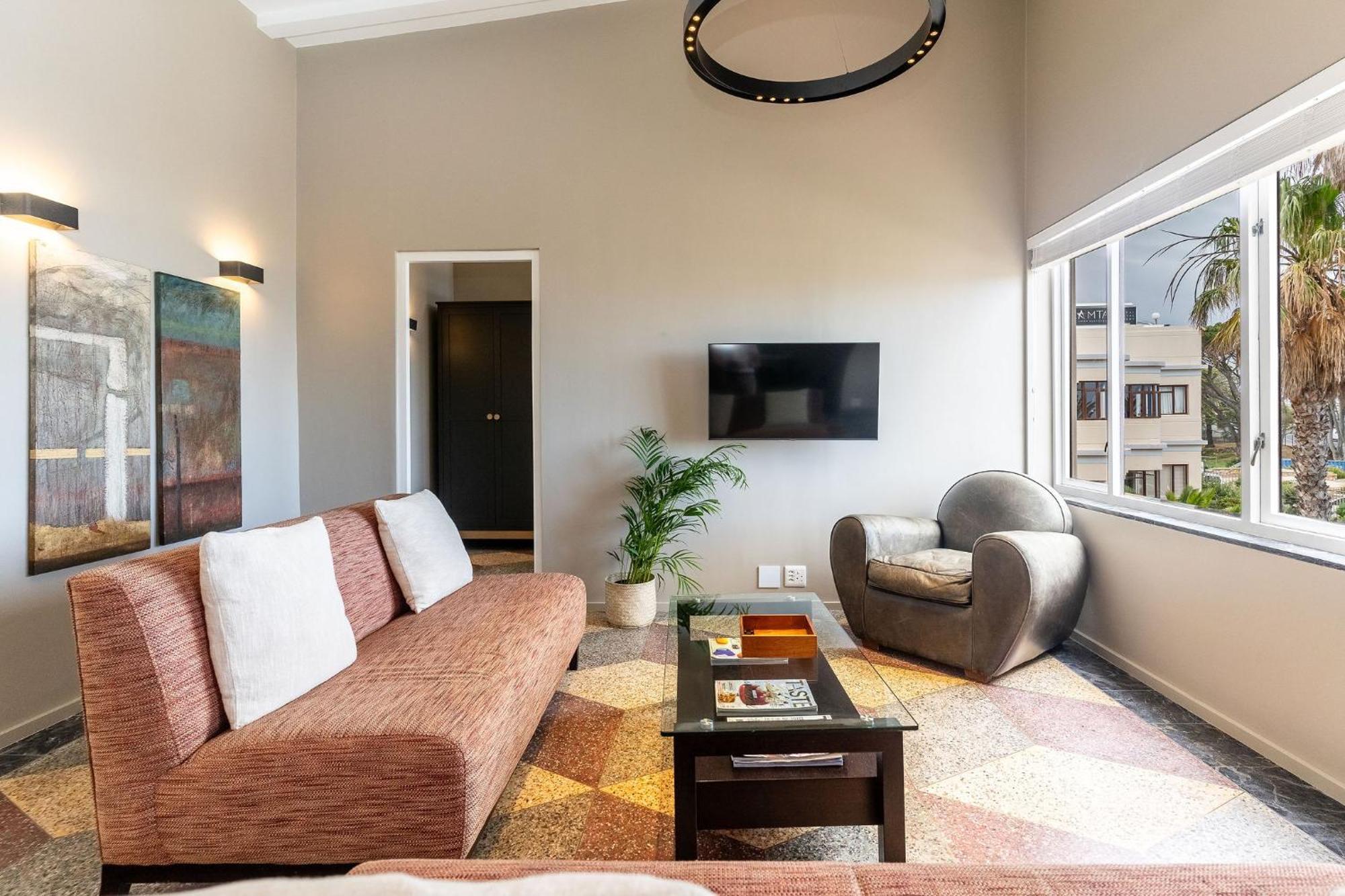 Camps Bay Village - Studios And Apartments Cape Town Oda fotoğraf