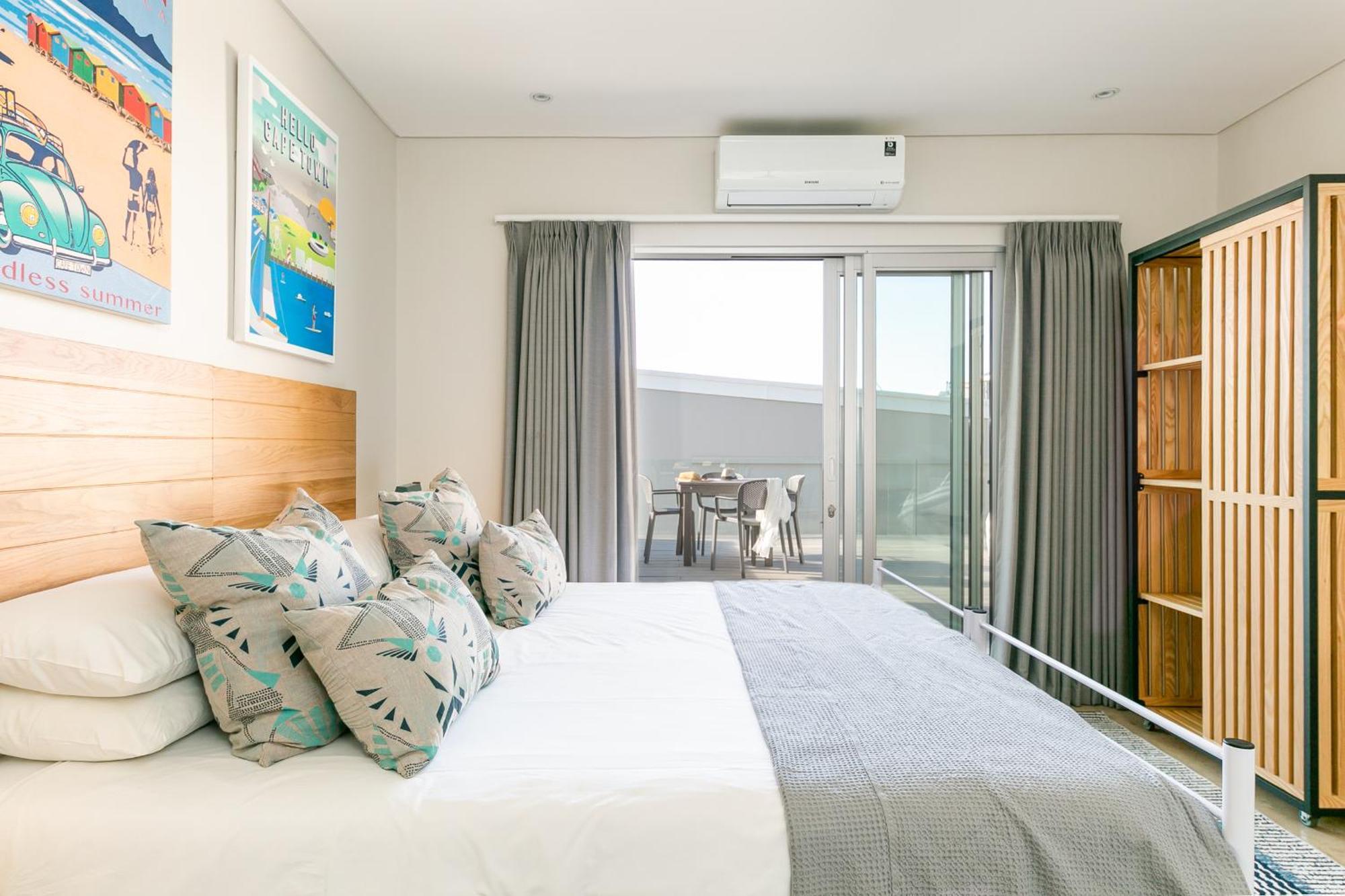 Camps Bay Village - Studios And Apartments Cape Town Oda fotoğraf