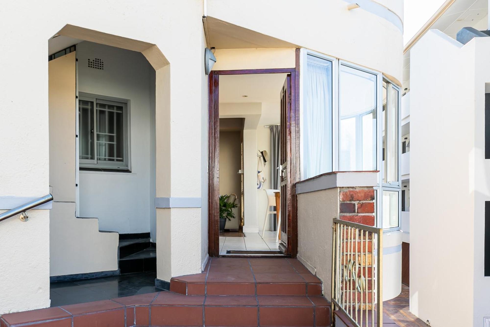 Camps Bay Village - Studios And Apartments Cape Town Oda fotoğraf
