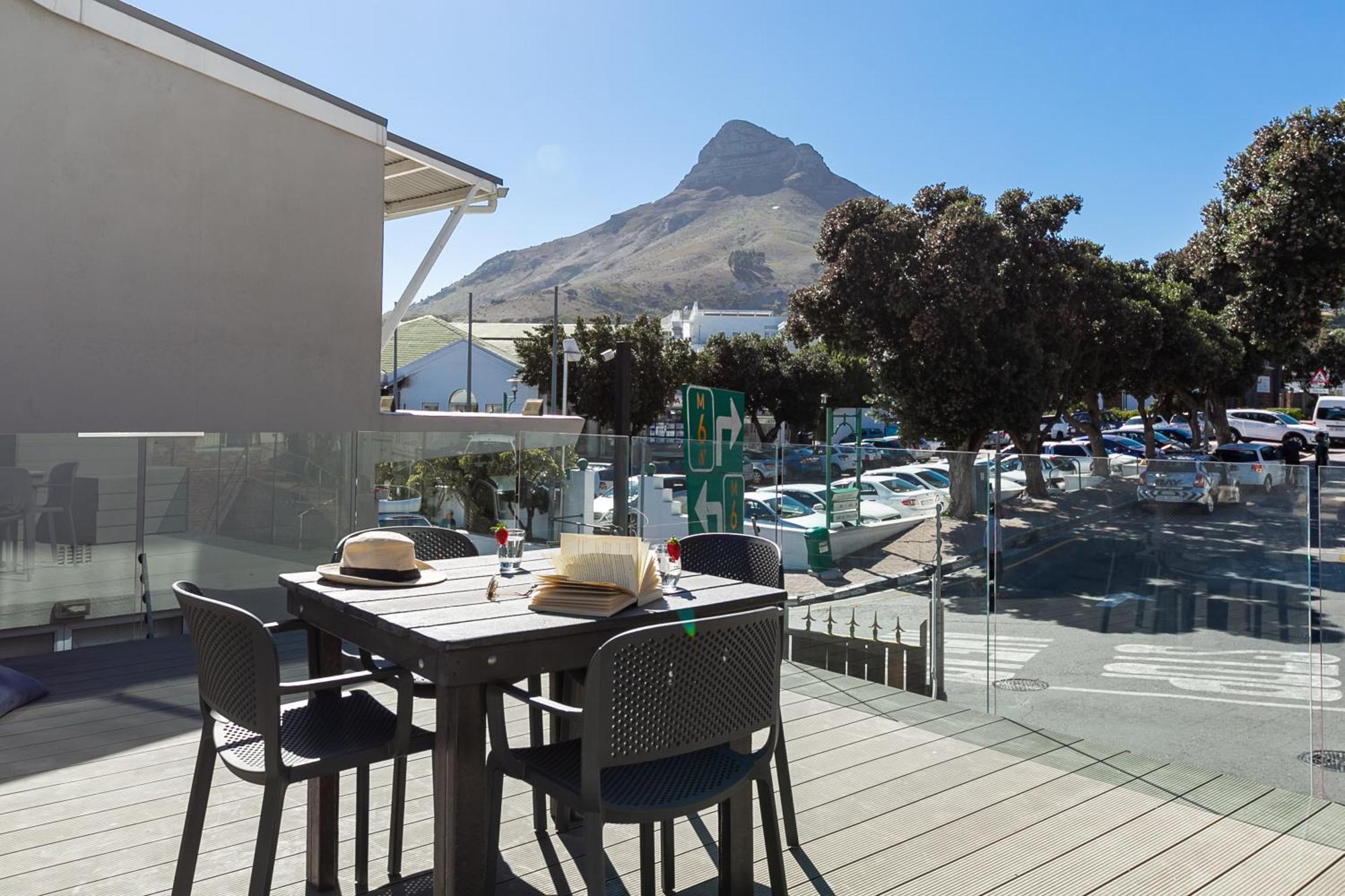 Camps Bay Village - Studios And Apartments Cape Town Oda fotoğraf